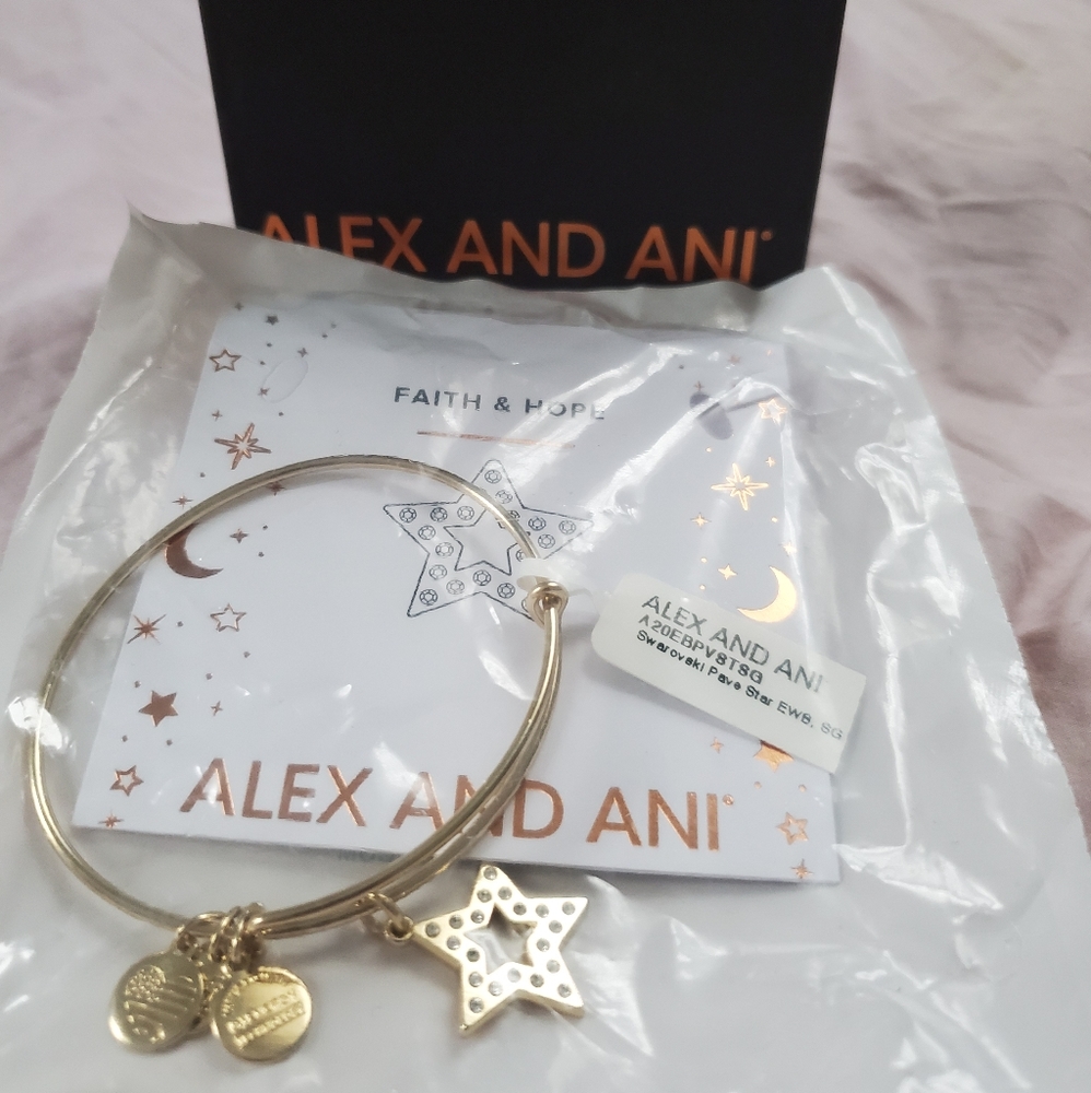 BRAND NEW ALEX AND ANI PAVED STAR CHARM BANGLE